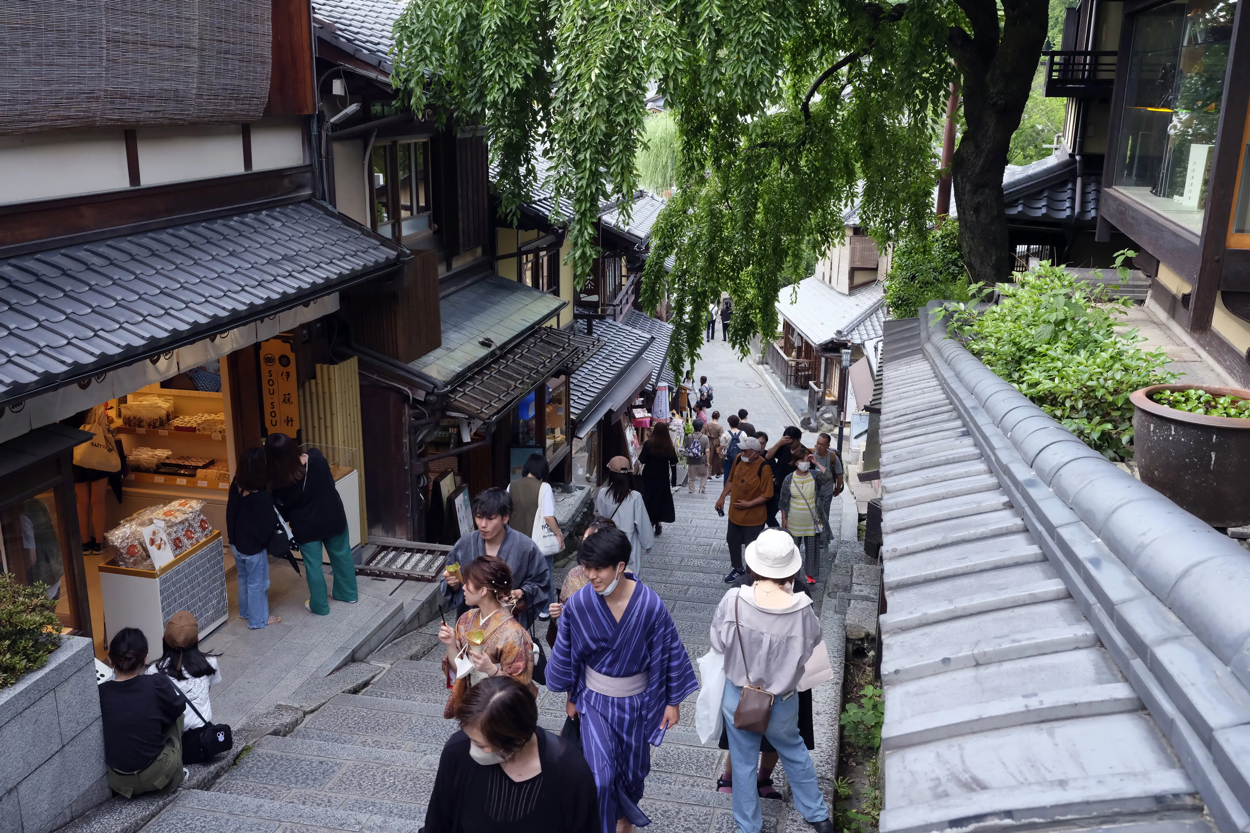 日本旅游热潮：历史性的消费热潮